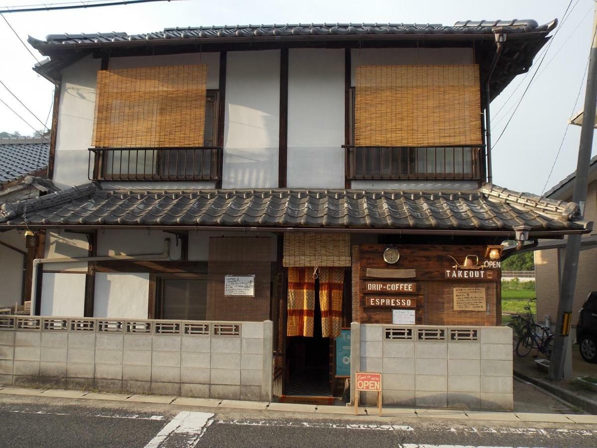 Guesthouse Yawara โอคายาม่า ภายนอก รูปภาพ